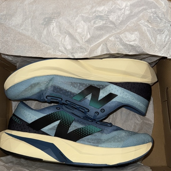 Men's New Balance FuelCell Rebel v4 Lightweight Running Shoe MFCXCH4 Size 13 - Picture 10 of 10